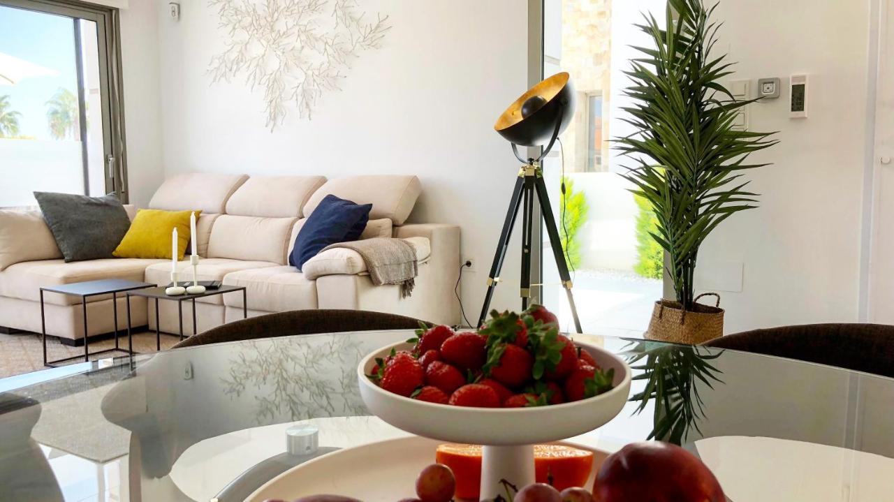 Los Alcázares Luxury Villa4You מראה חיצוני תמונה
